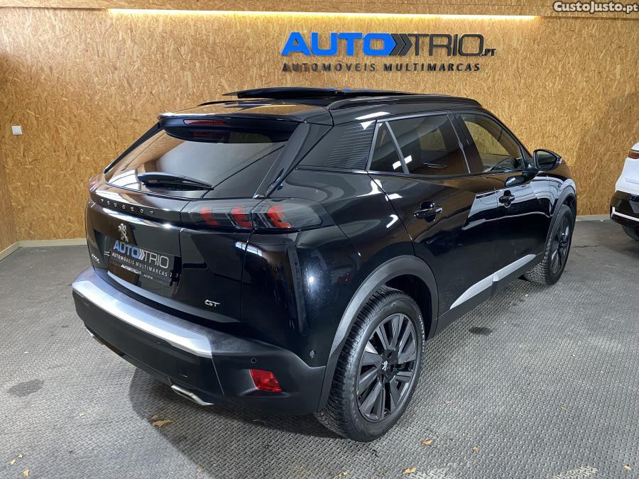 Peugeot 2008 1.2 PureTech Allure — photo 3