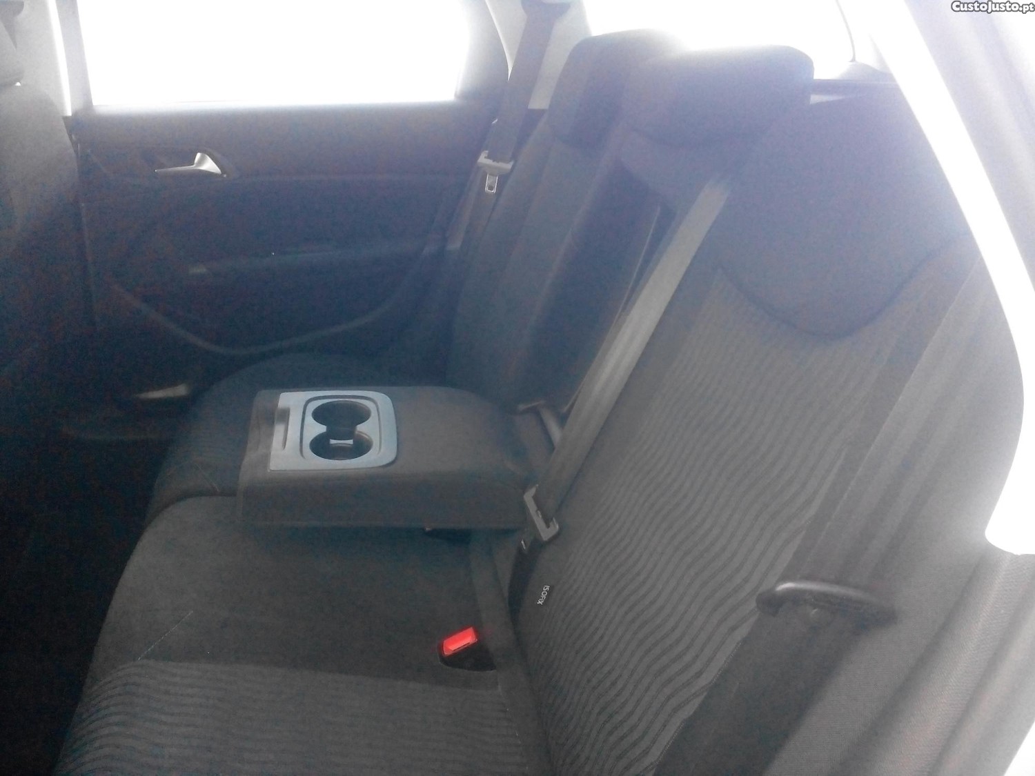 Peugeot 308 1.6 BLUEHDI 120CV6 VEL. BOM ESTADO COM MUITOS EXTRAS DE ORIGEM — fotografia 7