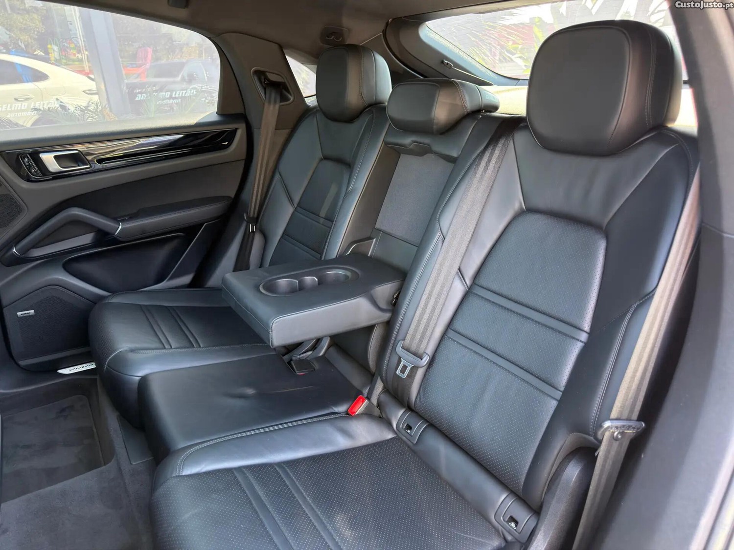 Porsche Cayenne E-Hybrid Tiptronic S — fotografia 4