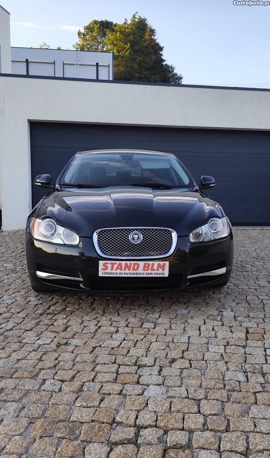 Jaguar XF Luxury - 11 foto 2