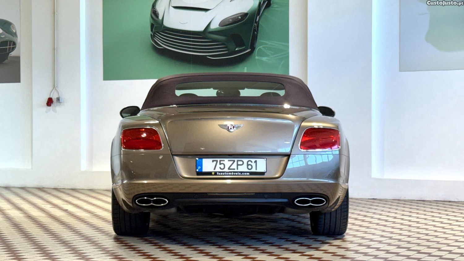 Bentley Continental GTC V8 - 14 foto 4