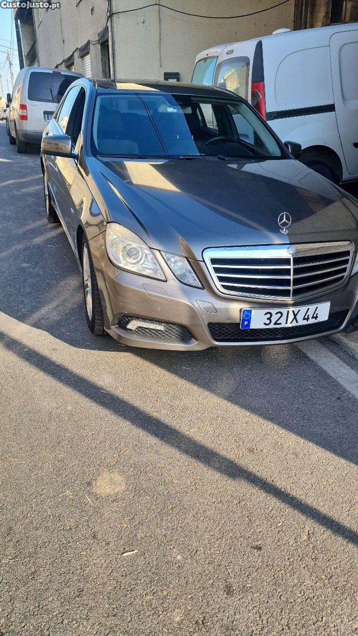 Mercedes-Benz E 250 Avantgard - 09 foto 2