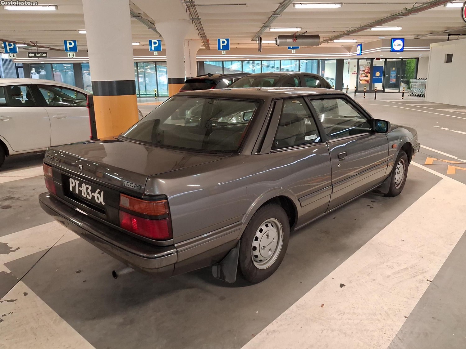 Mazda 626 Coupé 1600 — fotografia 7