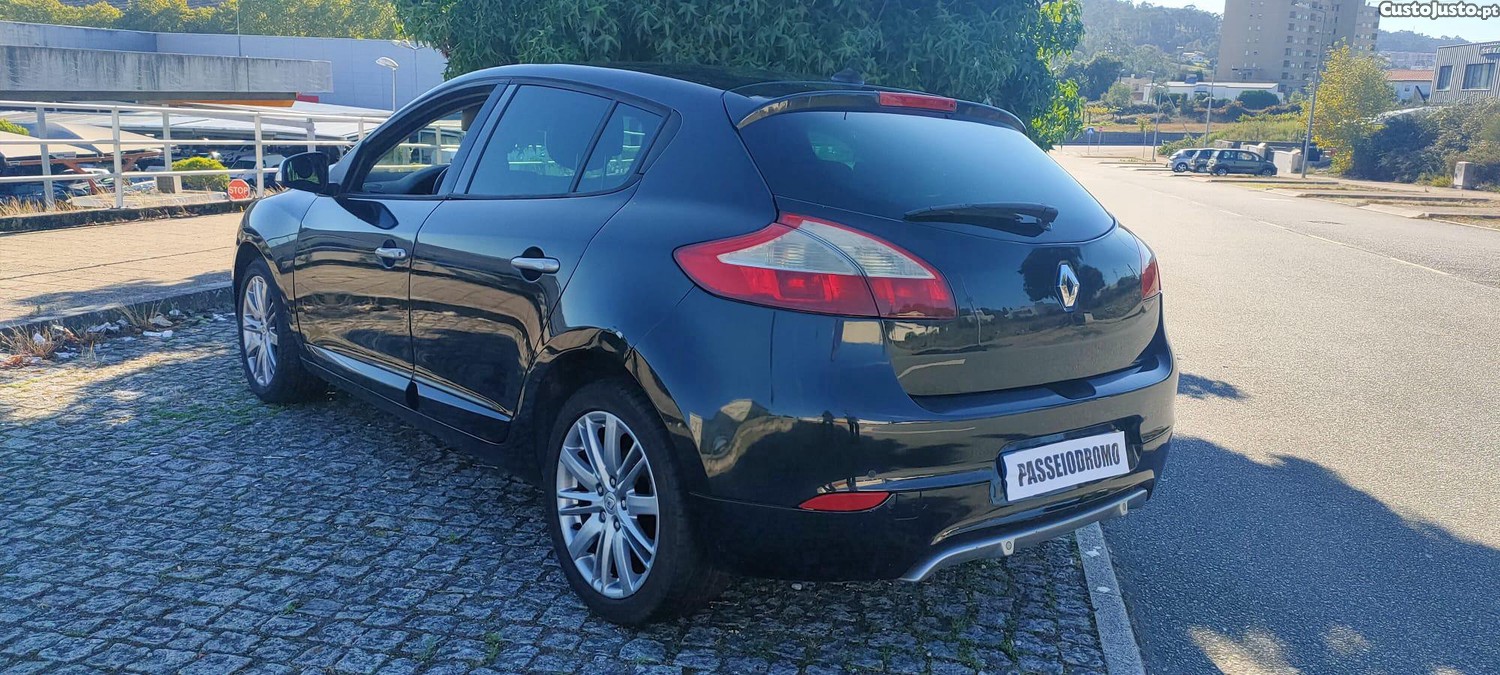 Renault Mégane GT LINE 1.5 dCi - 09 foto 4