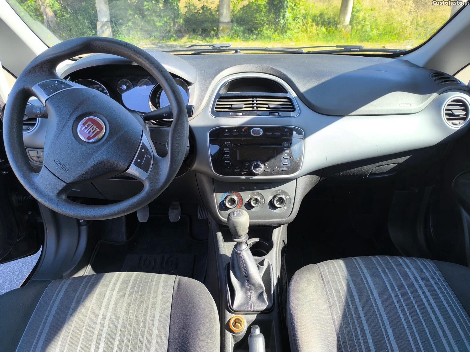 Fiat Punto Evo 1.2 | Apenas 91.000kms | Manutenção em dia — fotografia 3