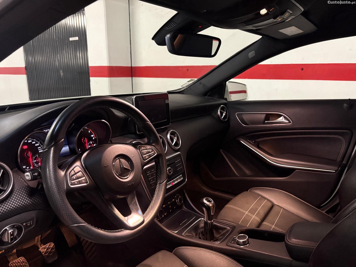 Mercedes-Benz A 180 180 D — fotografia 2