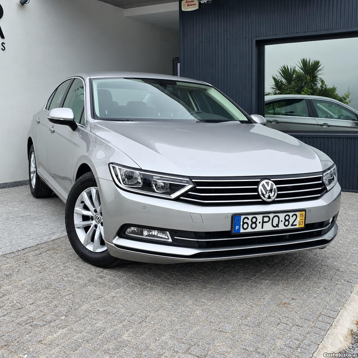 Volkswagen Passat 2.0 TDi Confortline — fotografia 11