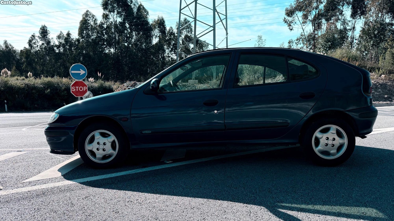 Renault Mégane 1.4 Symbol — fotografia 3