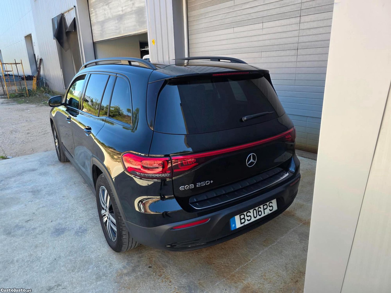 Mercedes-Benz EQB 250+ Progressive - 24 foto 3