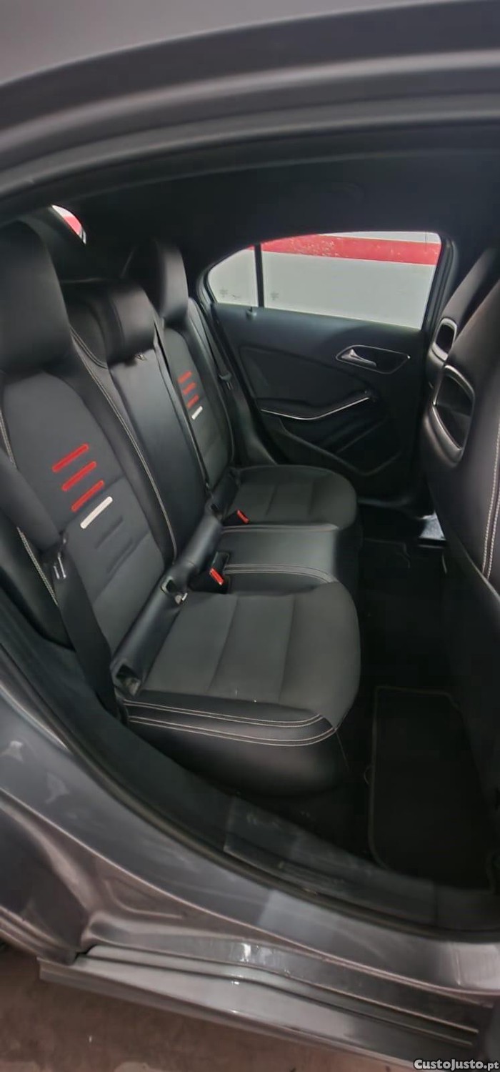 Mercedes-Benz A 180 180 D — fotografia 5