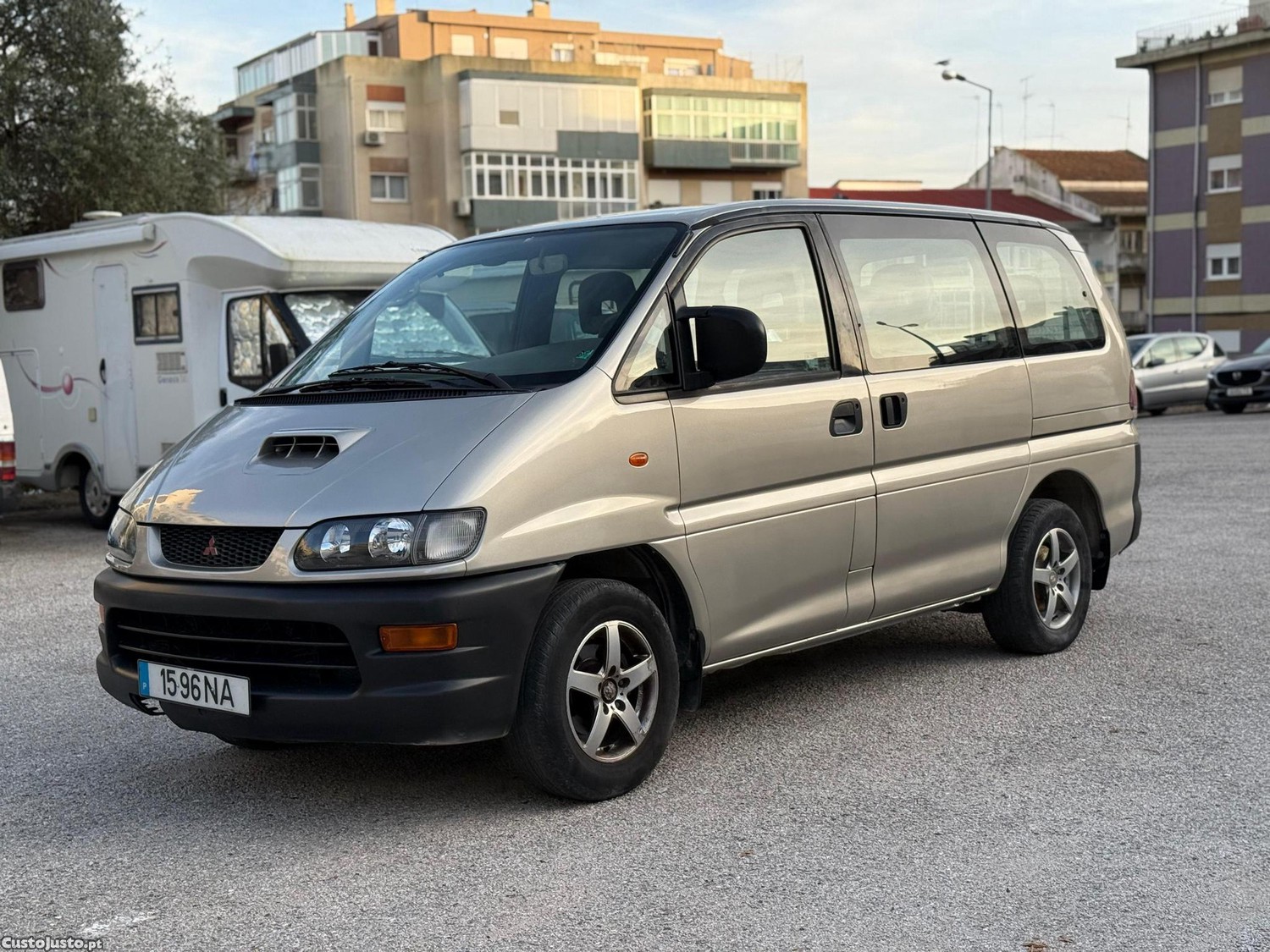 Mitsubishi Space Gear 2.5 TD - 8 lugares - 99 foto 2