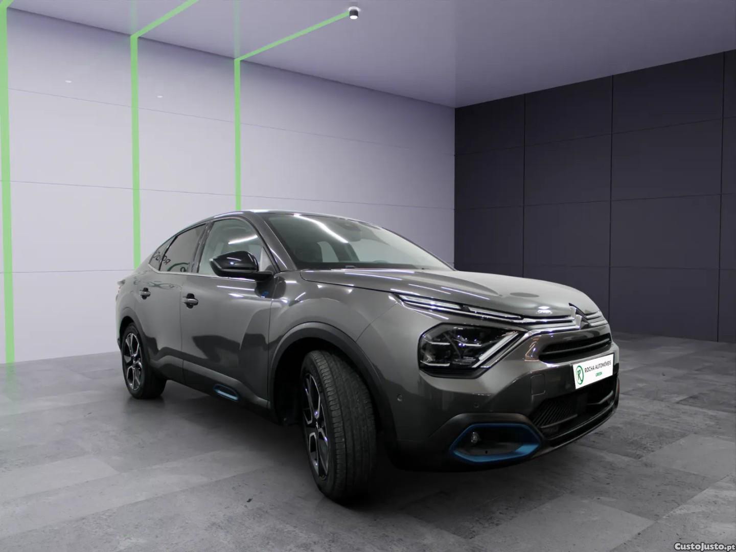 Citroën e-C4 50 kWh Shine — fotografia 12