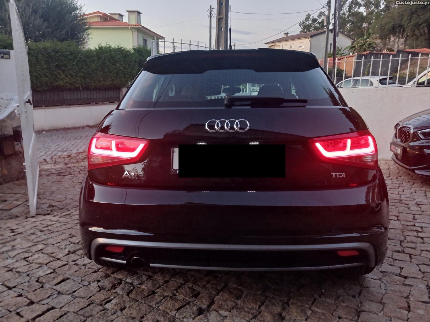 Audi A1 1.6 105cv s line 5 portas ,valor fixo - 13 — photo 3