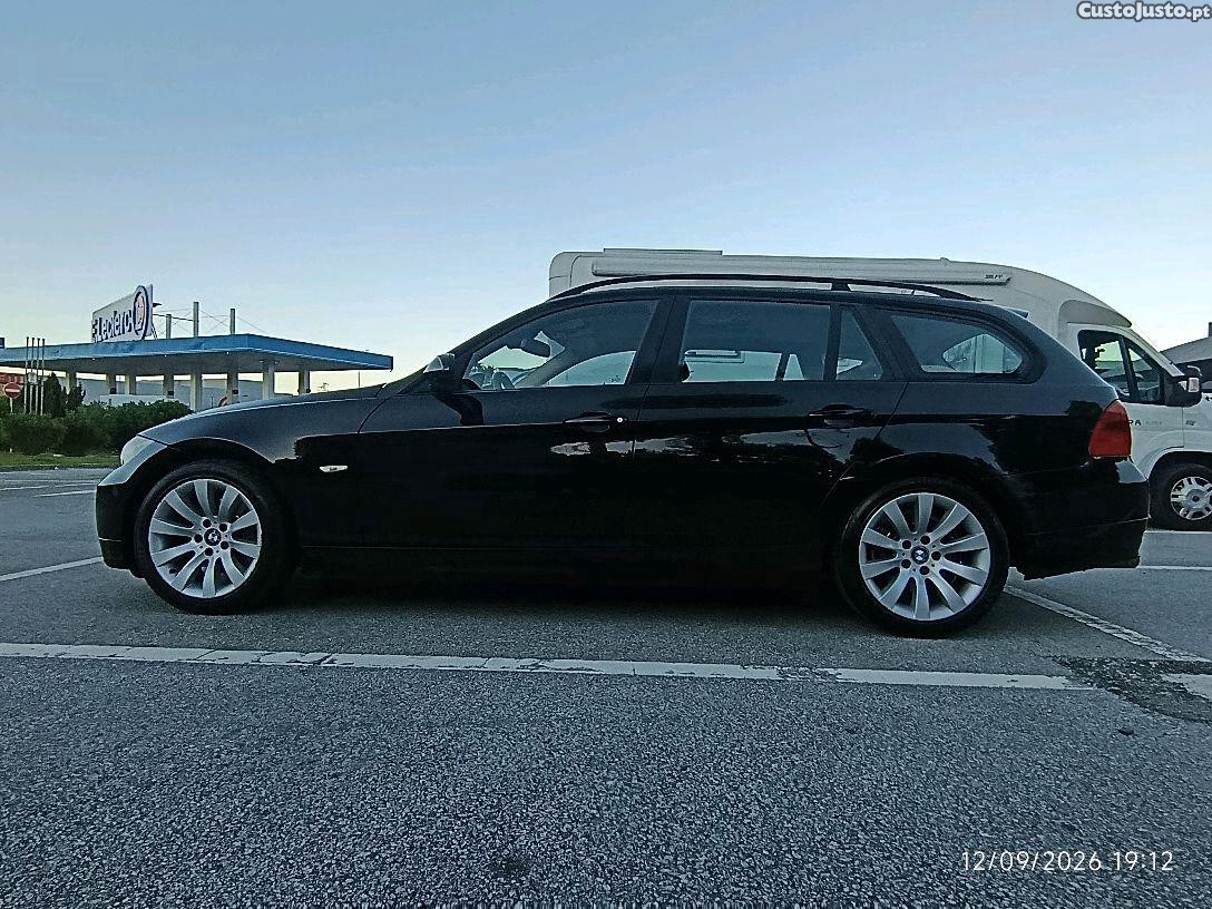 BMW 320 touring — fotografia 4