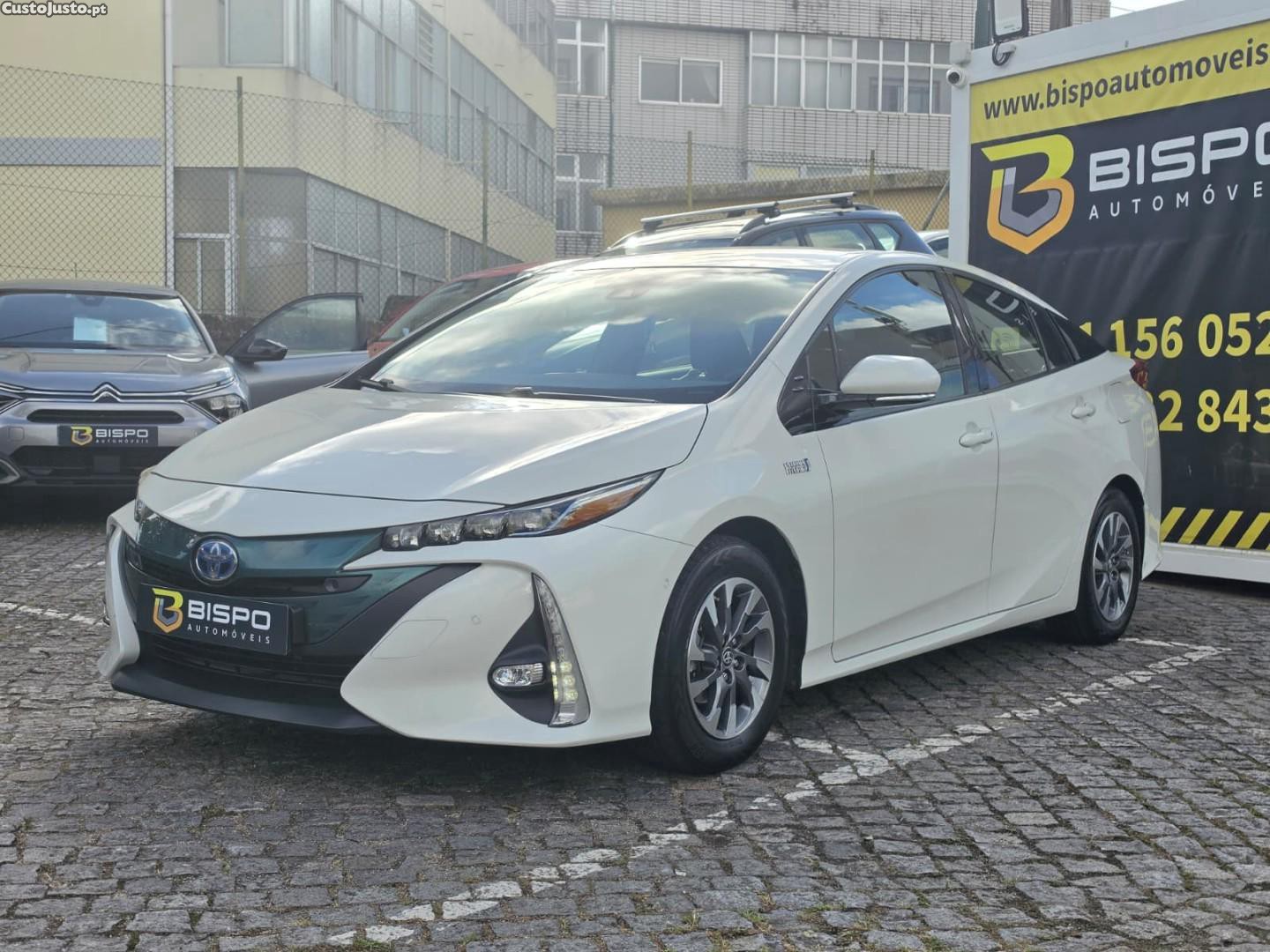 Toyota Prius 1.8 Plug-In Luxury Pele — fotografia 18