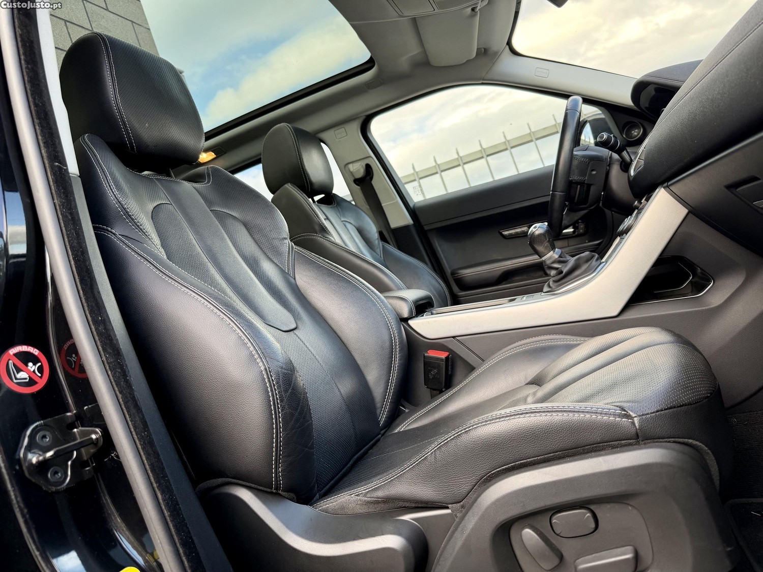 Land Rover Range Rover Evoque 2.2D eD4 Prestige - 15 foto 2