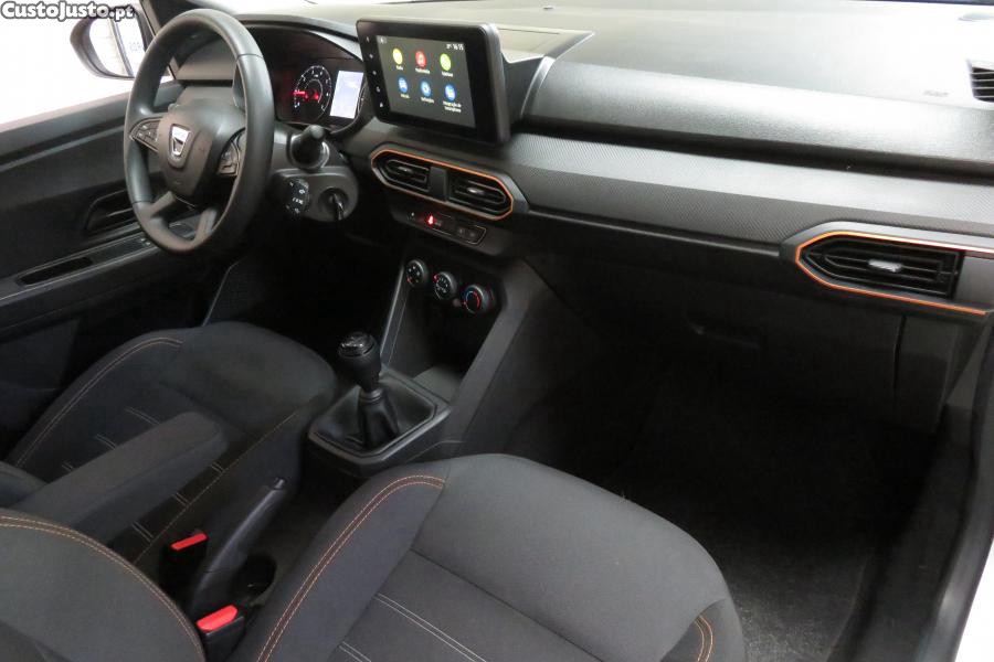 Dacia Sandero 1.0TCE STEPWAY Essen — fotografia 16