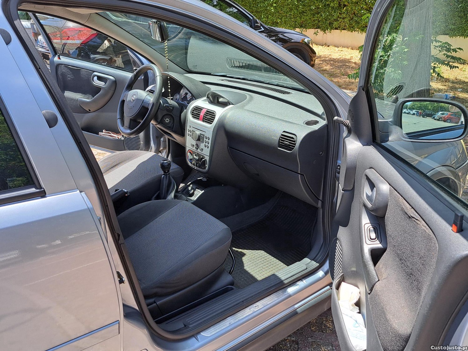 Opel Corsa Twinport 1.2 - 05 — photo 5