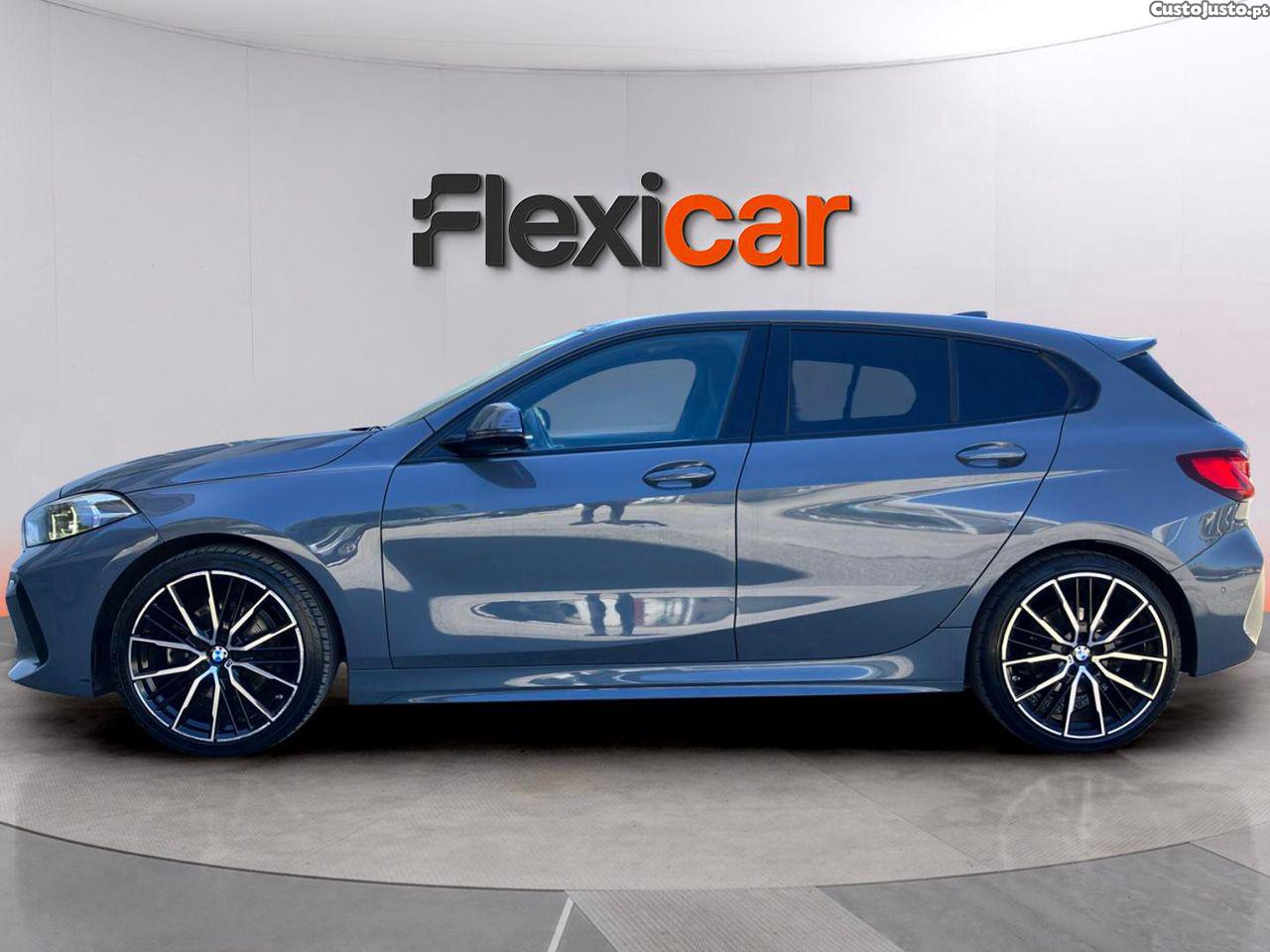 BMW 118 i Pack Desportivo M Auto — fotografia 19