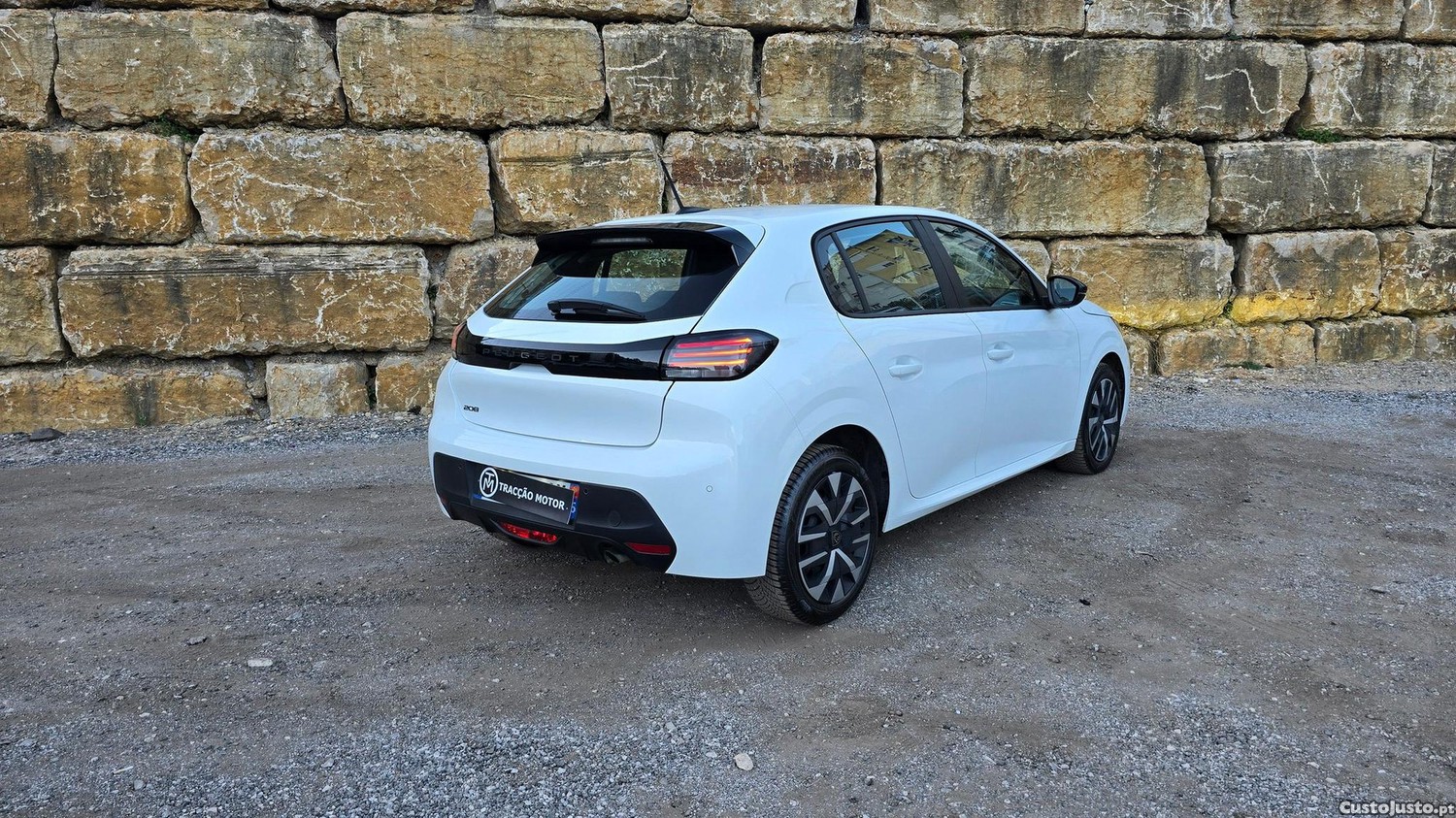 Peugeot 208 1.2 PureTech Active - 24 — photo 2