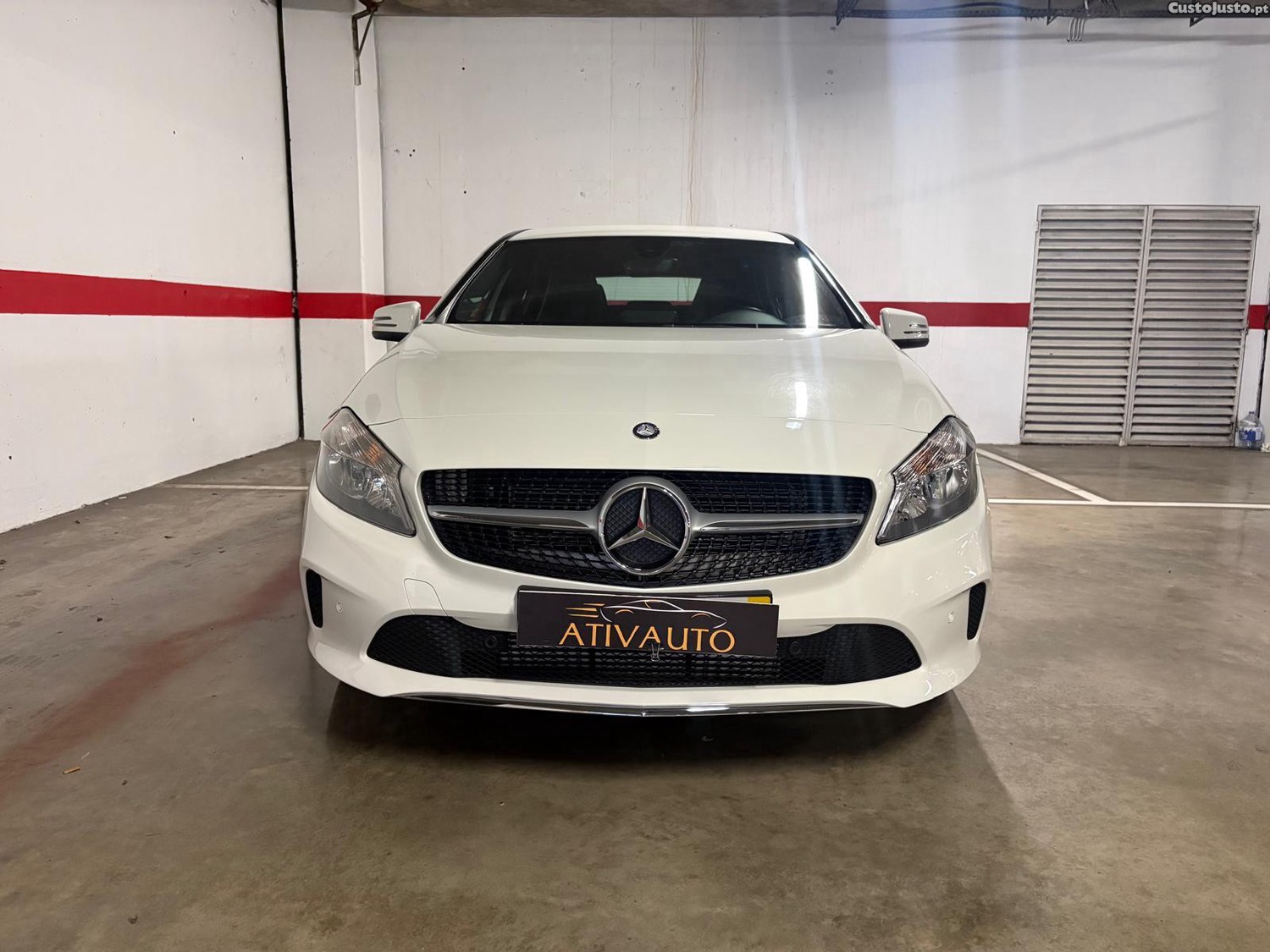 Mercedes-Benz A 180 180 D — fotografia 7