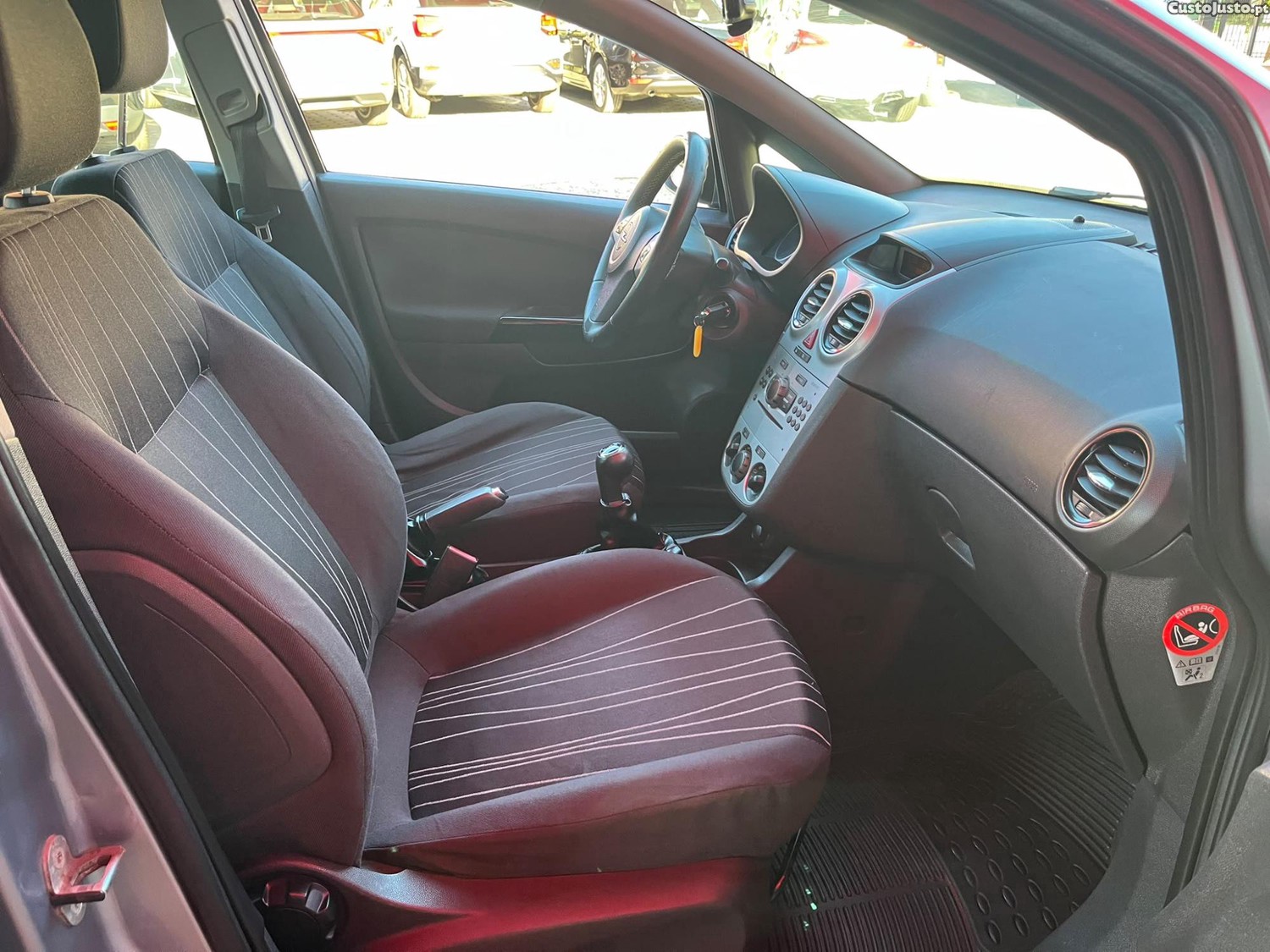 Opel Corsa 1.2 | POUCOS KM's — fotografia 12