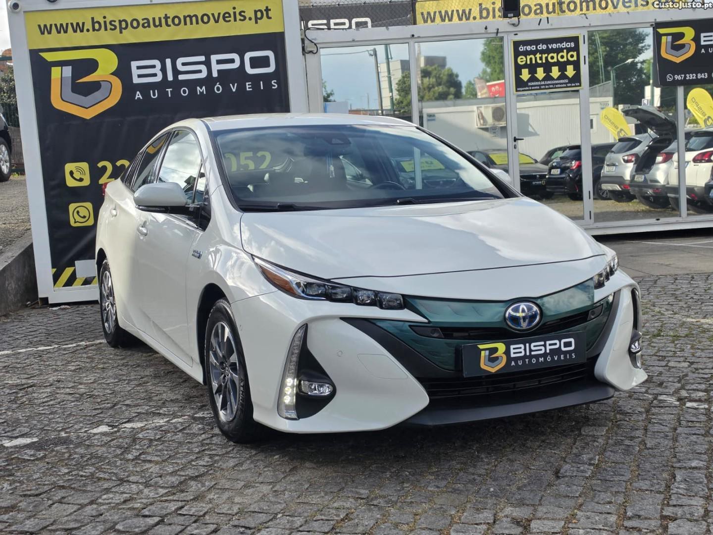 Toyota Prius 1.8 Plug-In Luxury Pele — fotografia 17