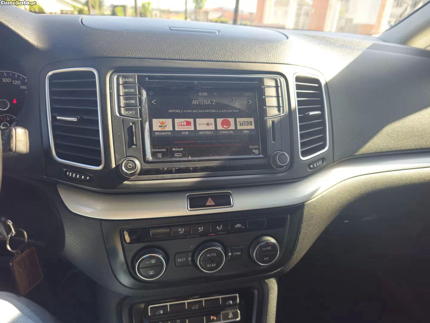 Volkswagen Sharan Advance bluemotion tech — fotografia 8