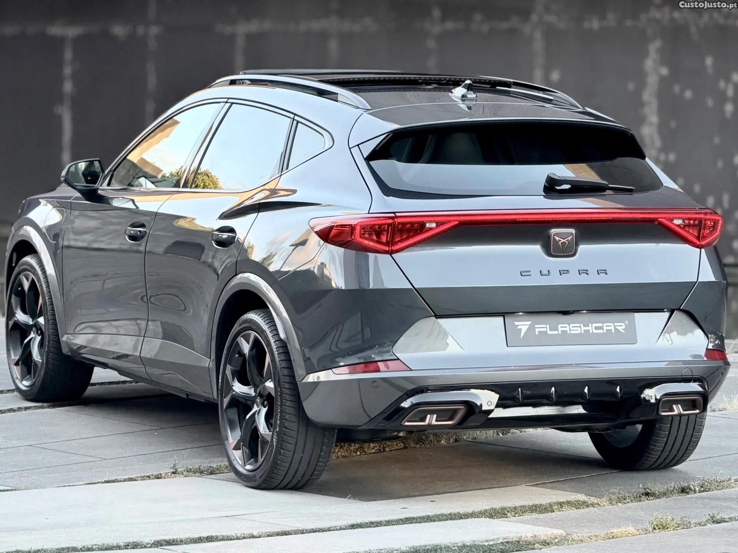 CUPRA Formentor 1.4 e-Hybrid DSG VZ — fotografia 5