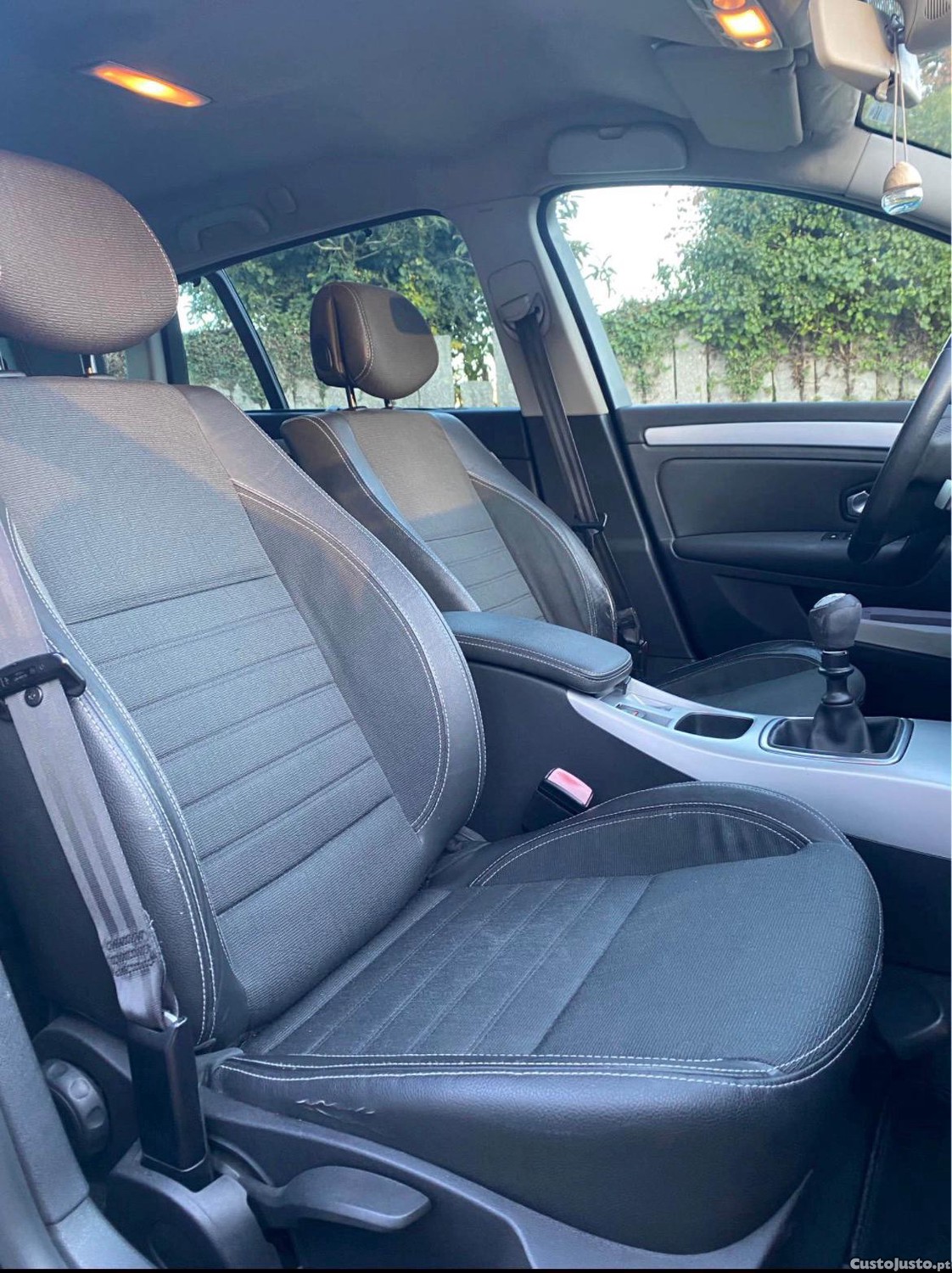 Renault Laguna 1.5 dCi — fotografia 4