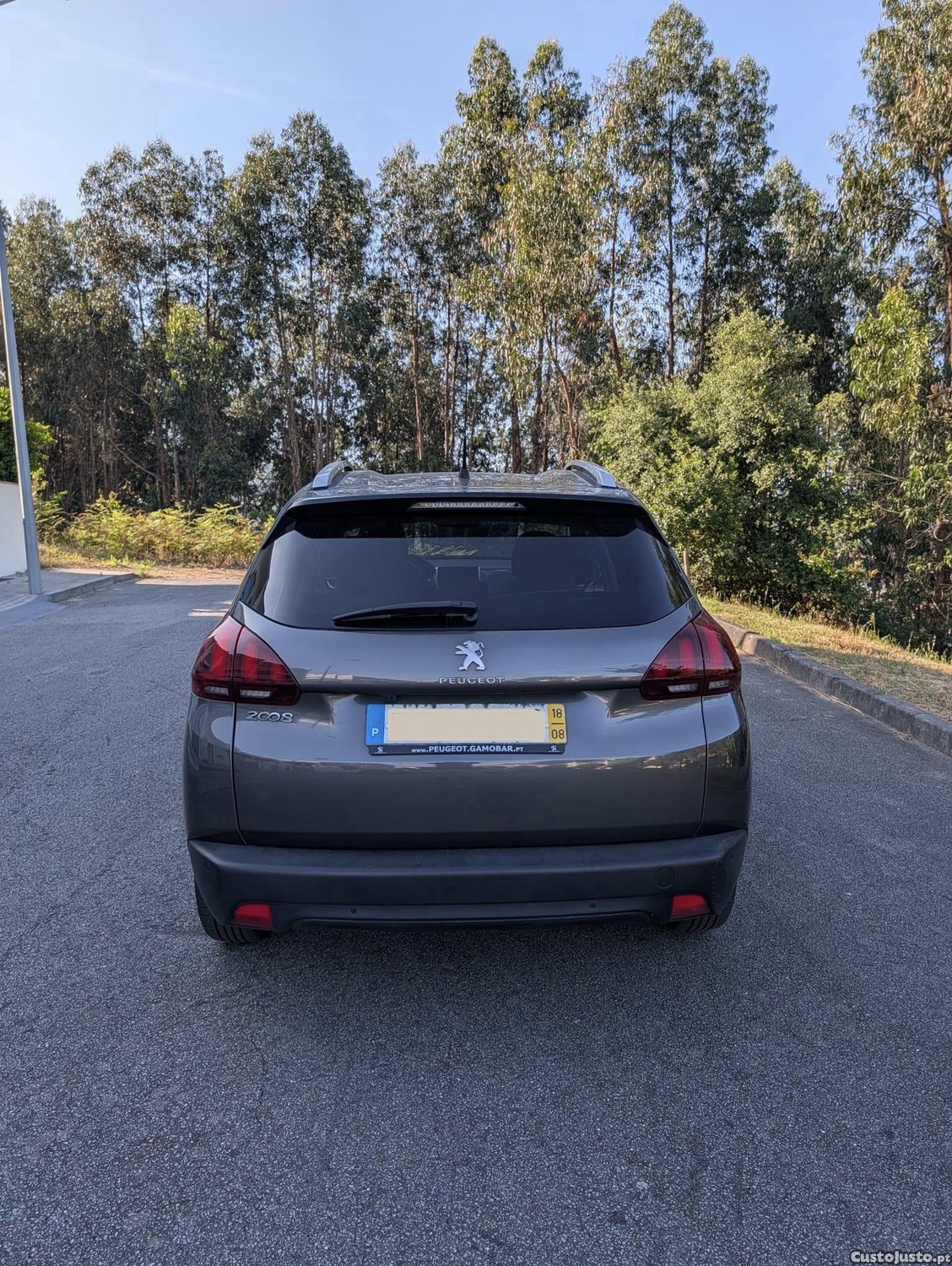 Peugeot 2008 1.2 PureTech — fotografia 6