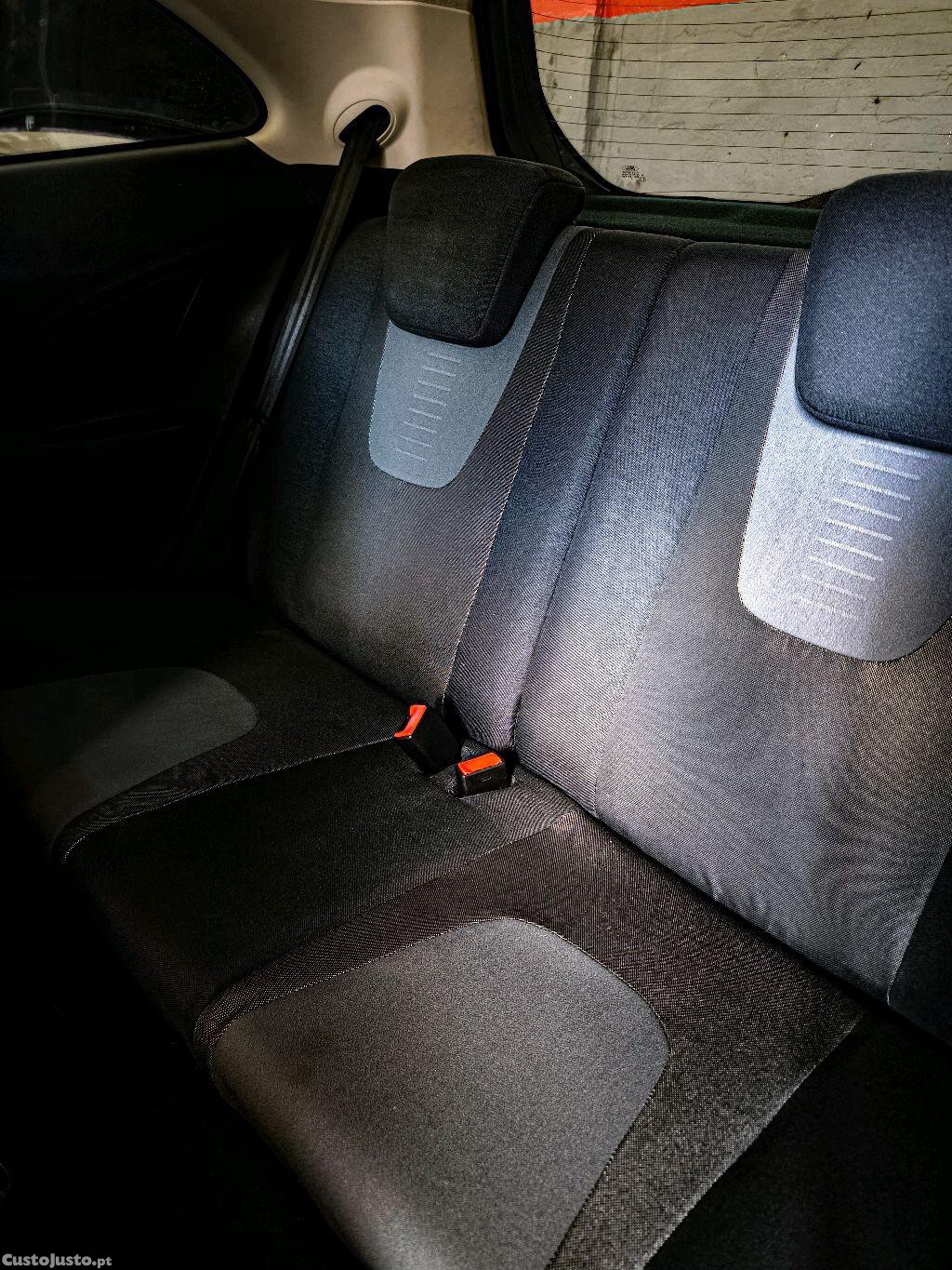 Ford KA 1.2 — fotografia 5