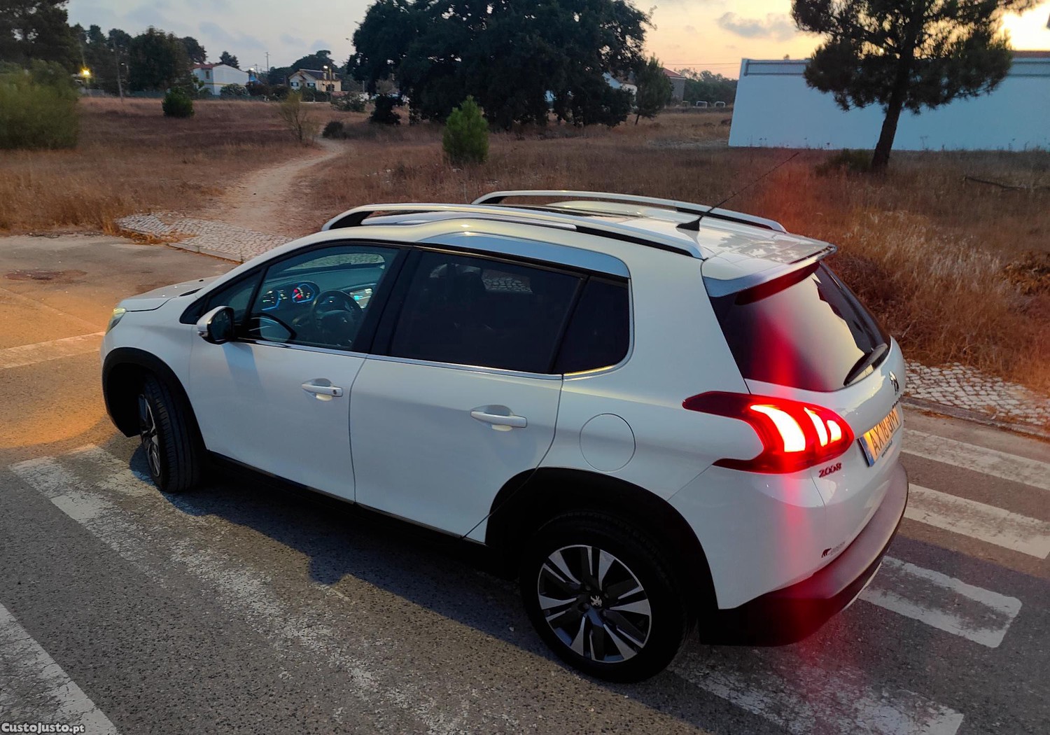 Peugeot 2008 1.6 Diesel 110cv — photo 5