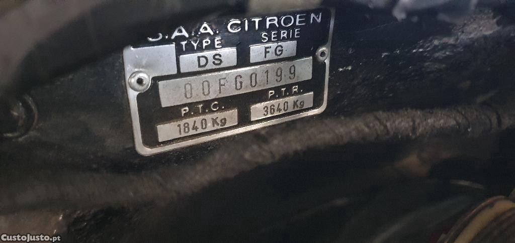 Citroën DS 23ie Pallas — fotografia 17