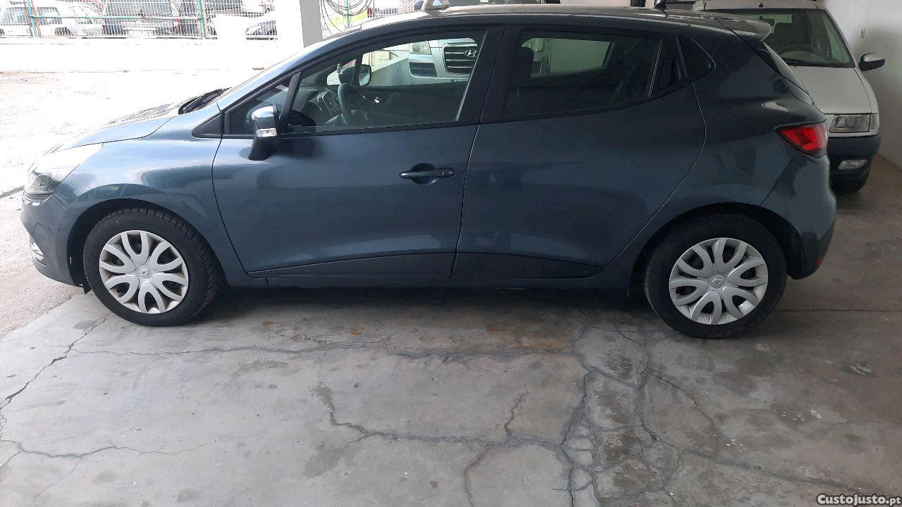 Renault Clio 1.5 dci — fotografia 6