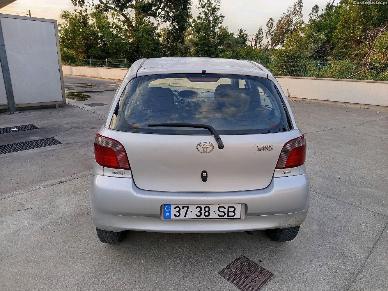 Toyota Yaris — fotografia 9
