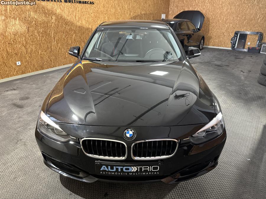 BMW 318 d Line Sport — photo 2
