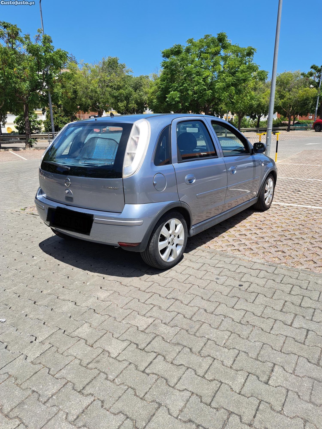 Opel Corsa Twinport 1.2 - 05 — photo 4
