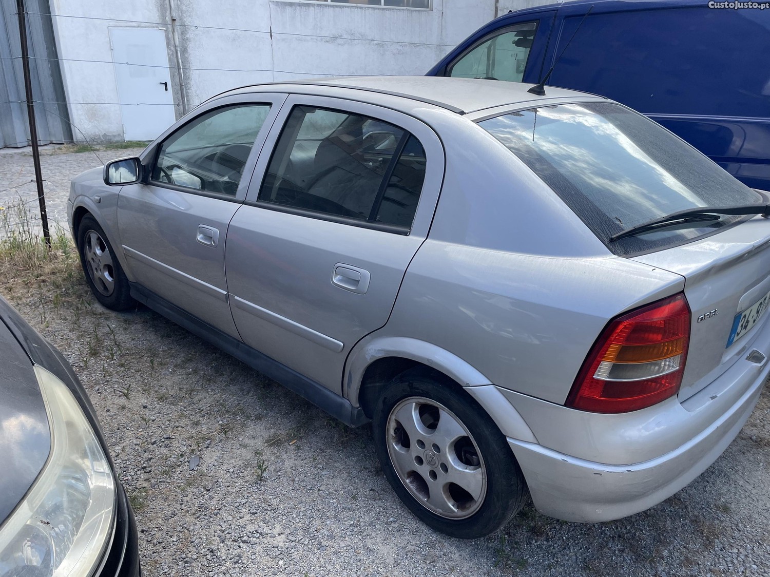 Opel Astra 2000 dti - 00 foto 2