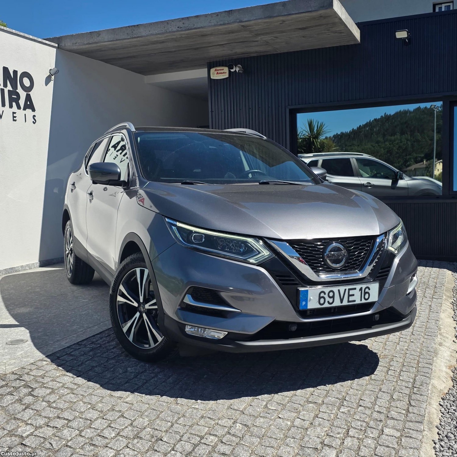 Nissan Qashqai 1.6 dCi N-Connecta Led Xtronic — photo 4