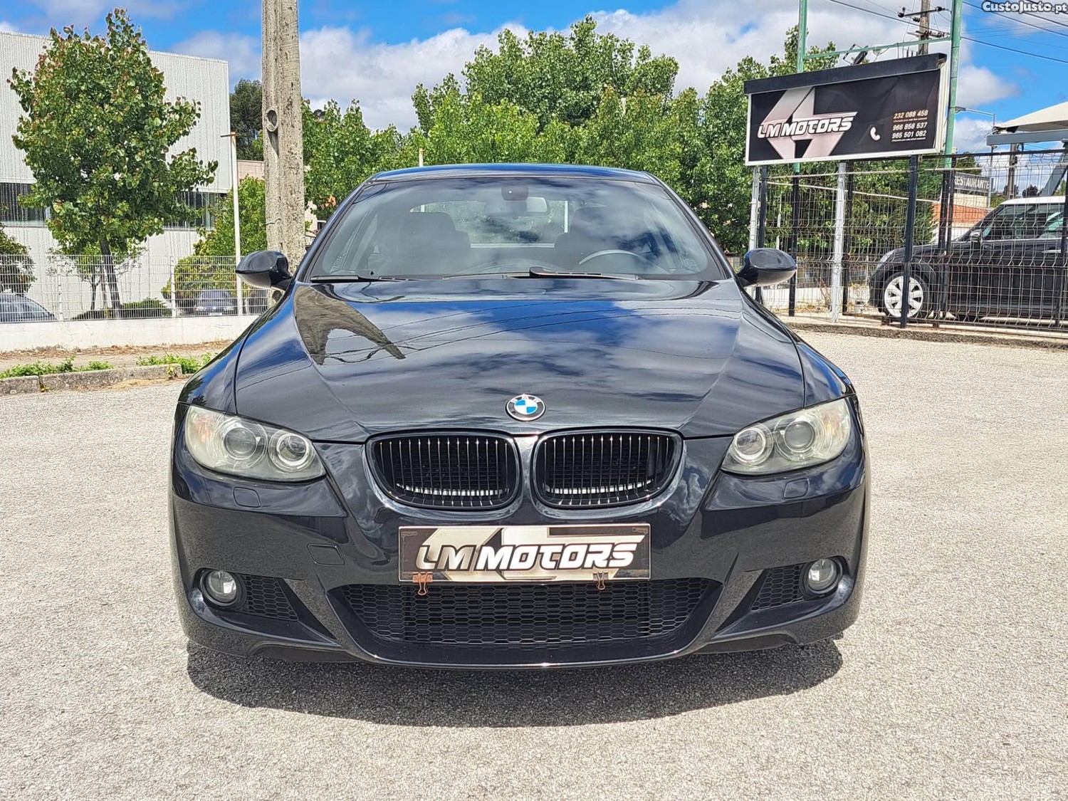 BMW 320 D Coupé Pack M 177 cv - 08 — photo 2