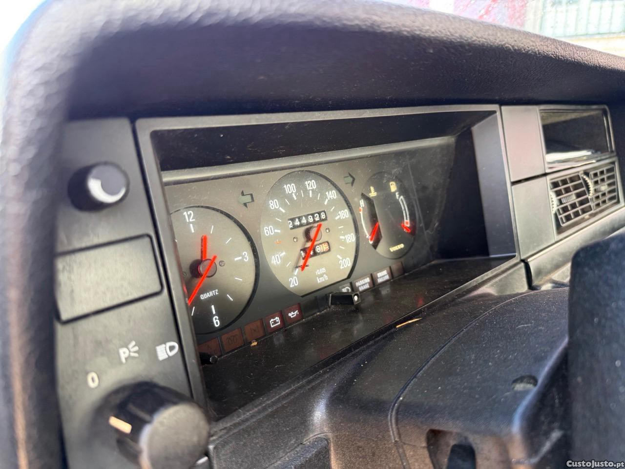 Volvo 244 GLD 6 — fotografia 12