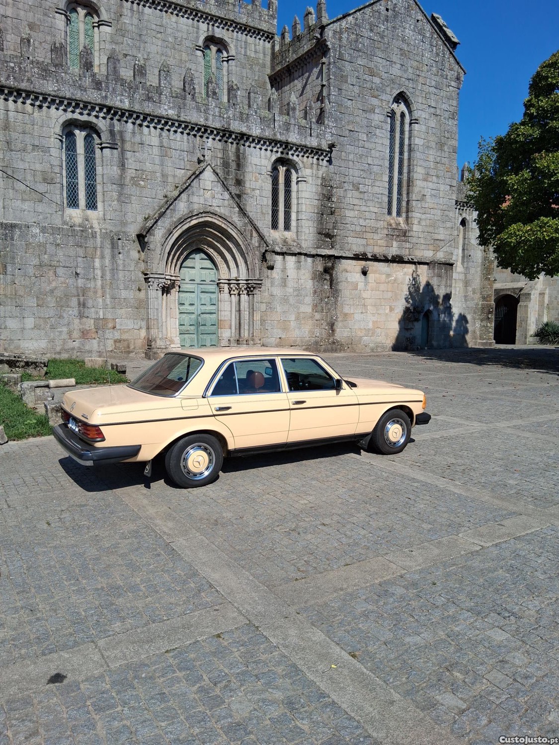 Mercedes-Benz 240 W123 240D Versão Americana foto 4