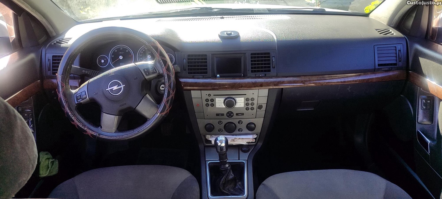 Opel Vectra C1.9cdti — fotografia 3