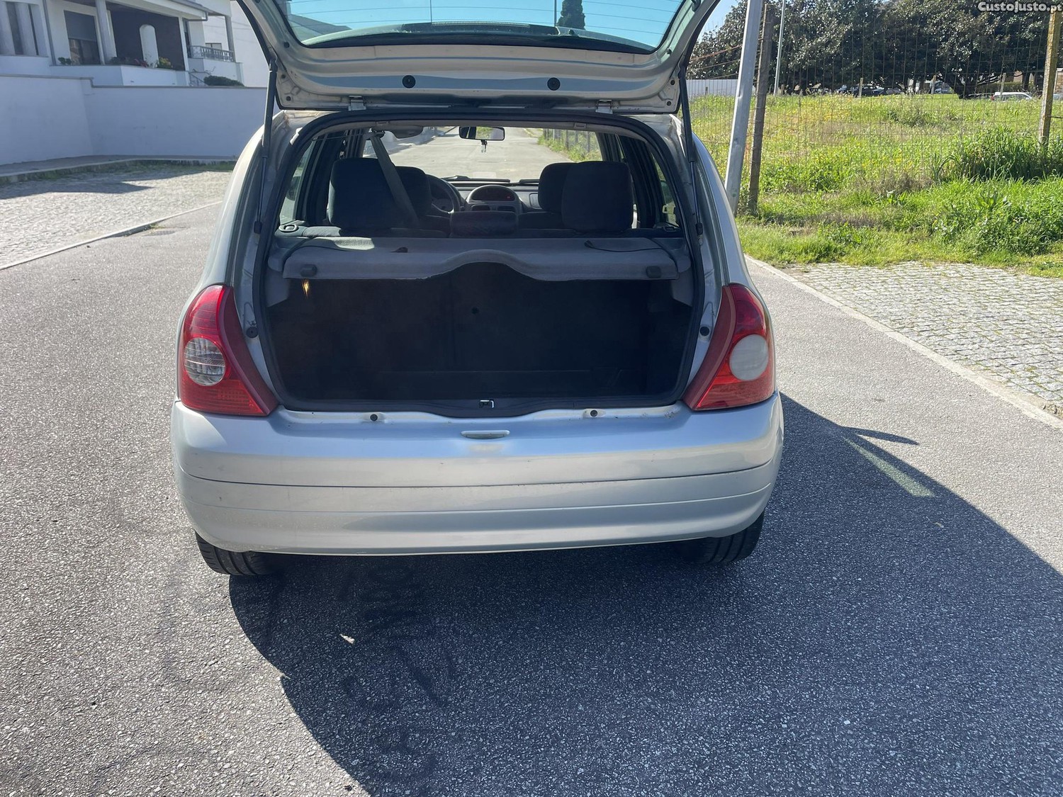 Renault Clio 1.2 16v — fotografia 6