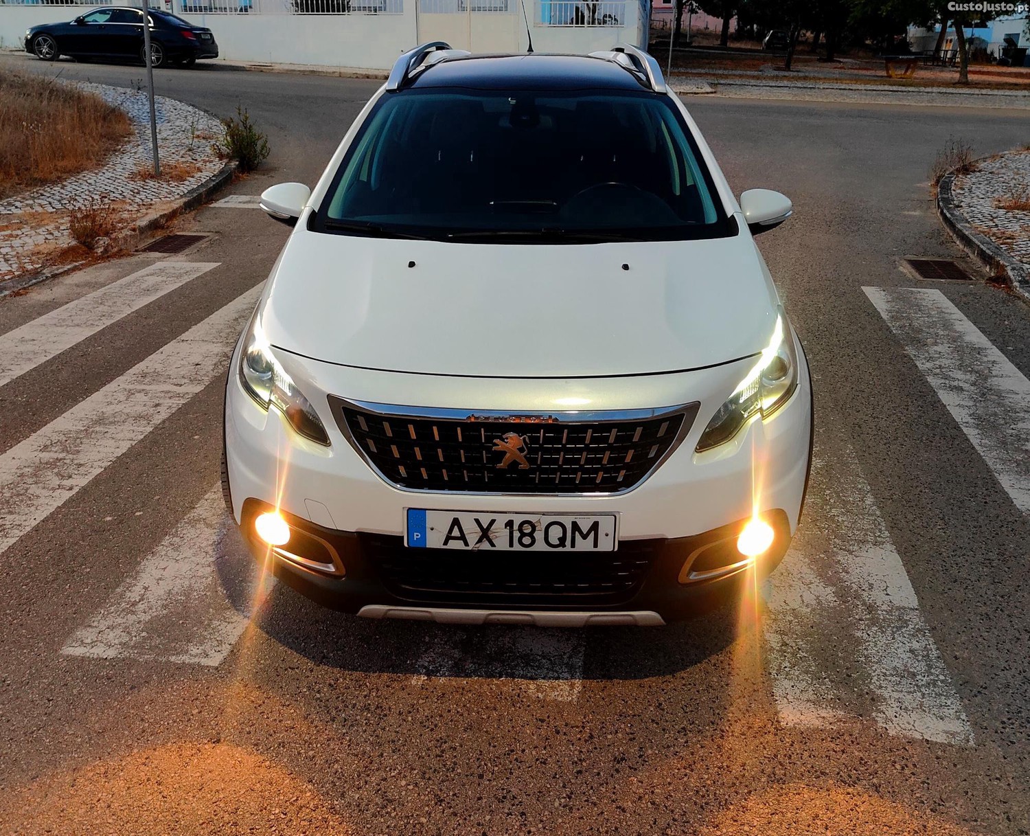Peugeot 2008 1.6 Diesel 110cv — photo 4