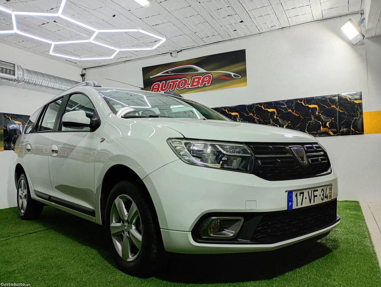 Dacia Logan 0.9 TCe Comfort Bi-Fuel — fotografia 24