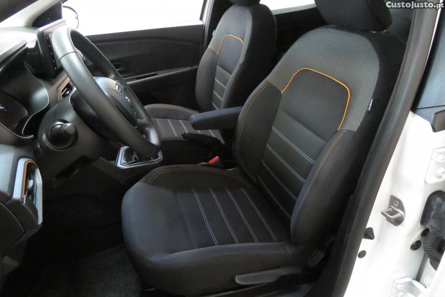 Dacia Sandero 1.0TCE STEPWAY Essen — fotografia 15