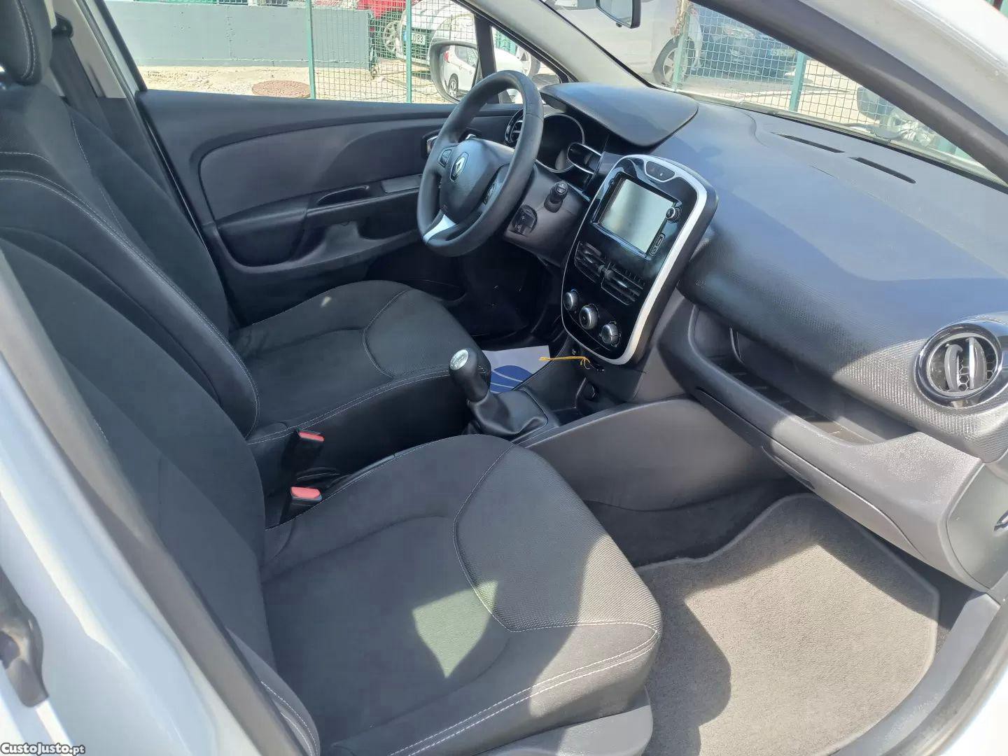 Renault Clio 1.5 dci confort — fotografia 3