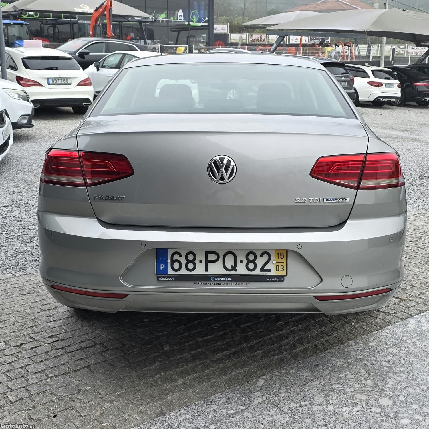 Volkswagen Passat 2.0 TDi Confortline — fotografia 16